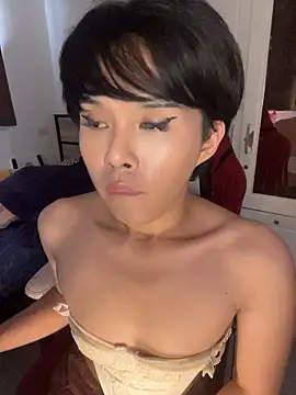 Plaxxxtique's Live XXX Chat