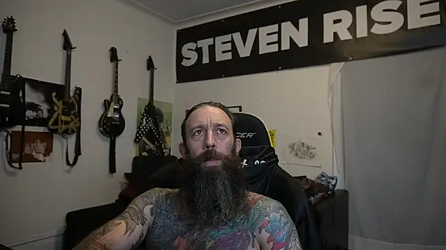 XXX chat uživo modela StevenRiseNYC