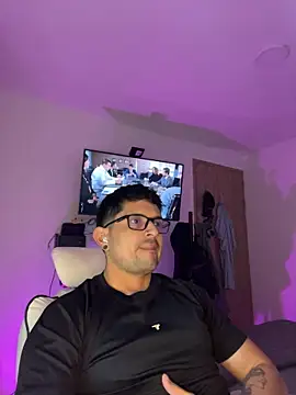 Chat XXX ao vivo de TroyeKnight