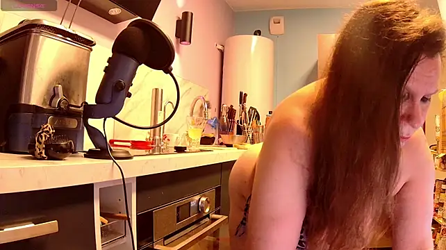 Endrocleia Chat XXX live