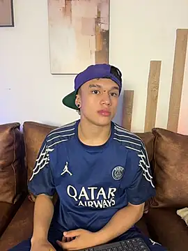 Chat +18 de Dominik_Souza ao vivo