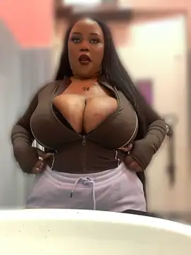 MissBOOBSDIVA21 Adlı Modelin Canlı XXX Sohbeti
