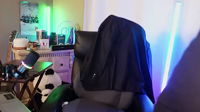 Ghost11_11's Live XXX Chat