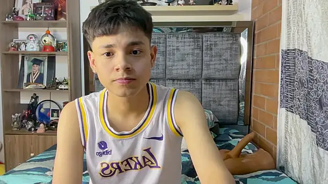 Andy_Belier23's Live XXX Chat