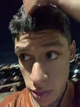 Chat XXX en directo de sebass-cadavid