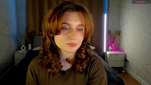 Chat +18 de Delora_Romano ao vivo