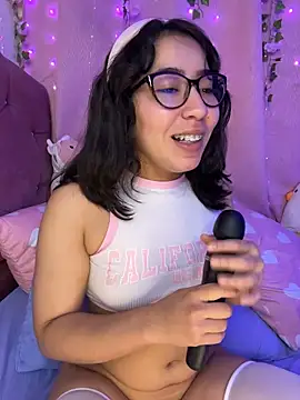 anni_ross Chat XXX in diretta
