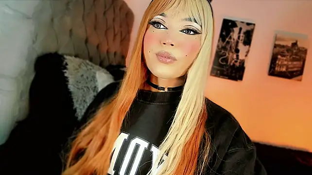 misstreslatin's Live XXX Chat