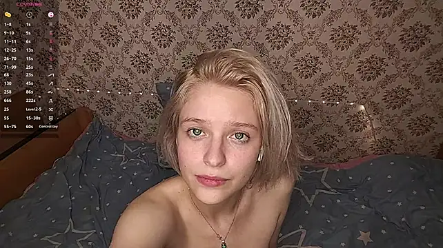 Smartemilia's Live XXX Chat