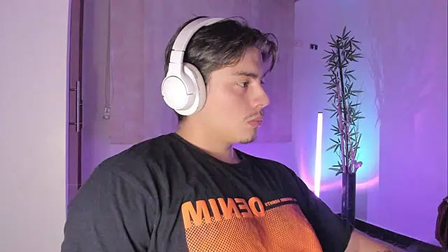 Giordano_Russo Pertunjukan Webcam