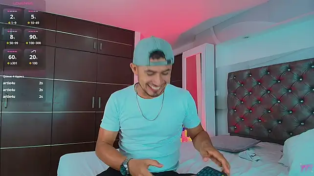 Valentiinoss Adlı Modelin Canlı XXX Sohbeti