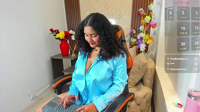 Izzy_lux Chat XXX in diretta