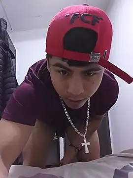 Xxxdiego28: διαδικτυακό σόου στην κάμερα