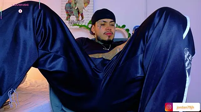 צ'אט XXX בשידור חי של JordanSmiith_