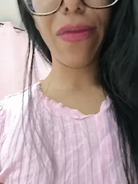 دردشة Baby_Tamy الجنسية المباشرة