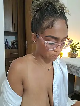BiiancaEstradaa Chat XXX in diretta