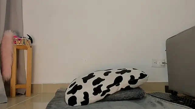 Nanny_11's Live XXX Chat