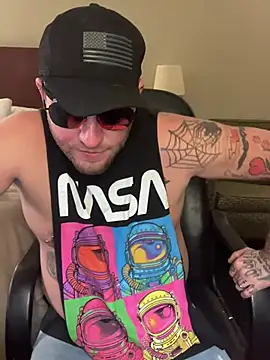 Livingpuddle Live XXX-Chat