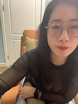 weiwei103's Live XXX Chat