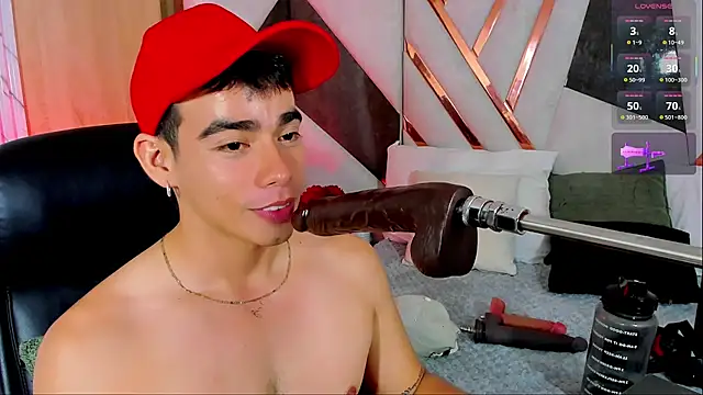 Alejandro_karter18 Adlı Modelin Canlı XXX Sohbeti