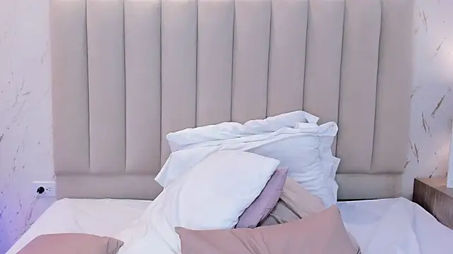 ViolettaRousee_: онлайн-секс-чат