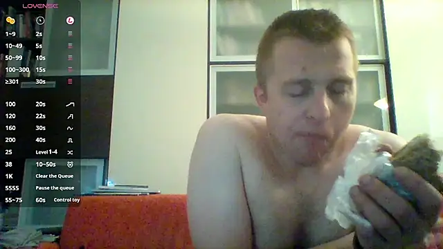 Matttthees Chat XXX live