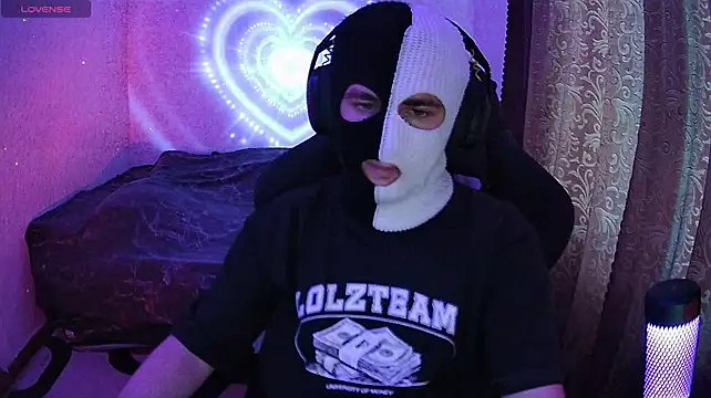 ZXCENSORED-: онлайн-секс-чат