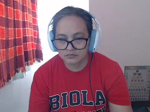 แชท XXX สดของ Kinkybela2025