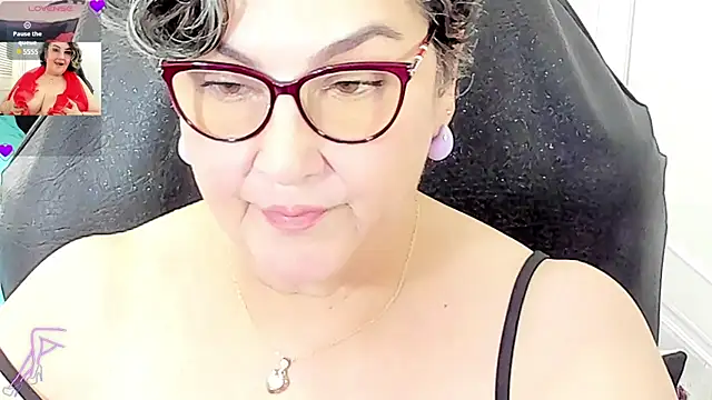 cataleya_mom's Live XXX Chat