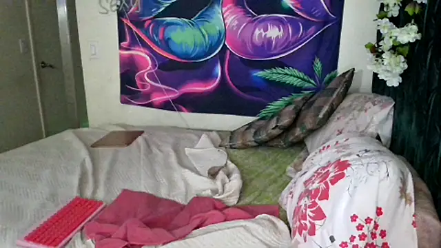 mzpretty444 Live XXX-chat