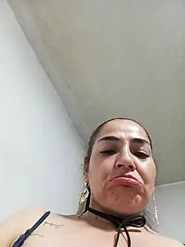 MaryRoze_ Adlı Modelin Canlı XXX Sohbeti
