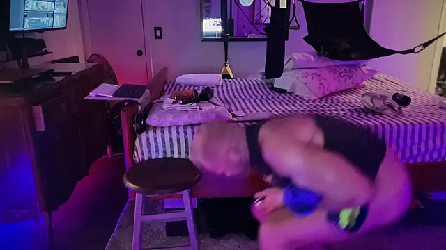 FitStacheDaddy live XXX chat