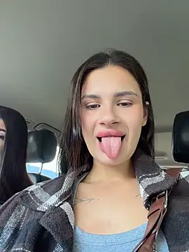Chat XXX ao vivo de MiraReach