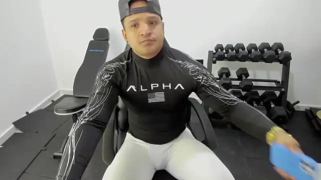 master_leather élő XXX-chatje