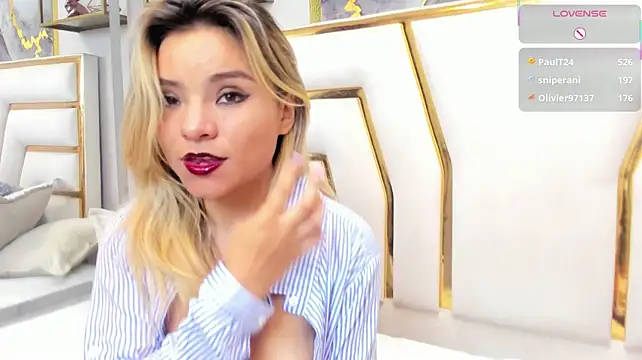 NalaRosse élő XXX-chatje