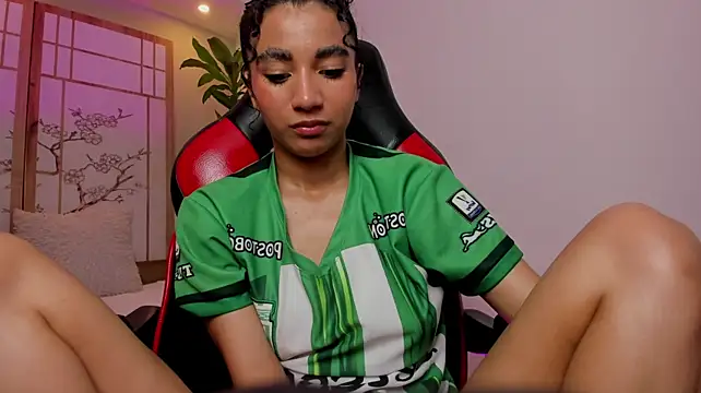Emily_bruss XXX чат на живо