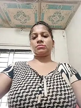 Payel_50 লা ইভ XXX চ্যাট