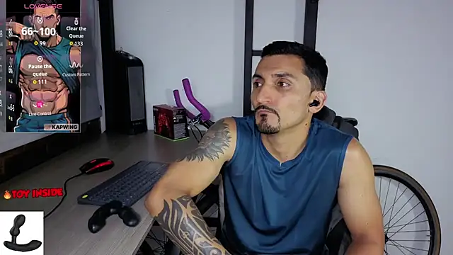 Marck_Muscle Webcam Show