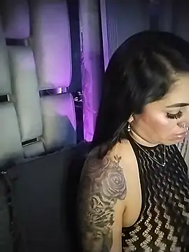 Chat XXX ao vivo de chelaqueen_