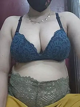 Saanvi-Sen Adlı Modelin Web Kamerası Şovu