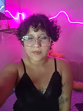 Nyx_w Adlı Modelin Canlı XXX Sohbeti