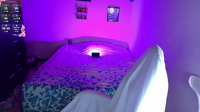 saradiazxxx 即時 XXX 聊天