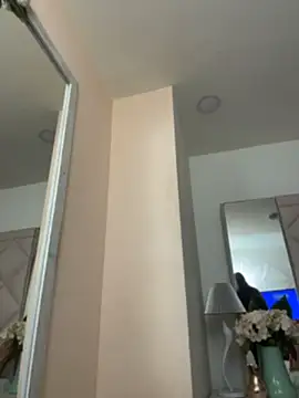 Chat +18 de AliciaRoux ao vivo