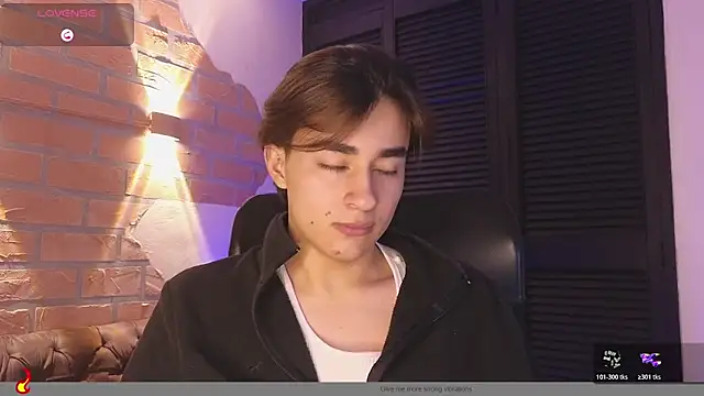 Connorr_01 Live XXX-Chat