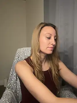 AnnenayLaurent's Live XXX Chat