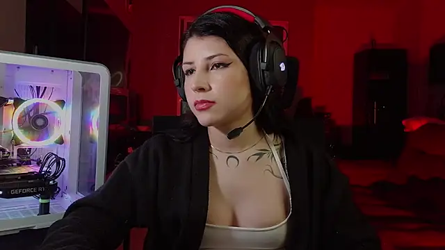 Chat +18 de Selinakimura ao vivo