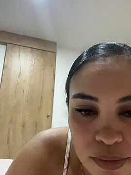 Chat XXX ao vivo de FOX_LATINA
