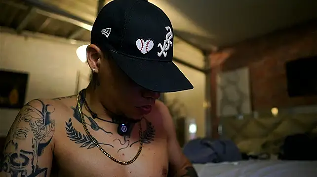 Вебкам-шоу AlphaMasterXxx