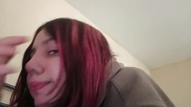 Živý XXX chat IronicBuckle