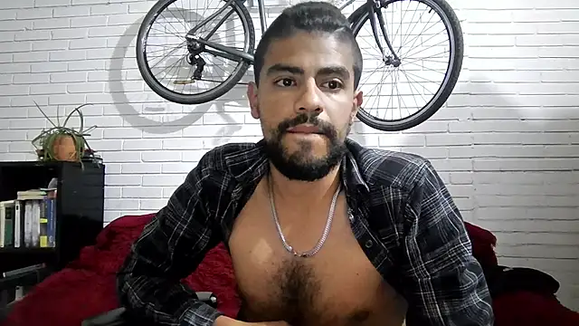 JBond007BBC Chat XXX live